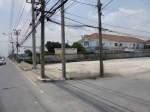 ขายที่ดิน 1 ไร่ ติดถนนใหญ่ ตรงข้าม Global House ไทรน้อย นนทบุรี ที่ดินแปลงมุม เหมาะสร้าง Home Office สำนักงาน โชว์รูม ร้านอาหาร และคาเฟ่: